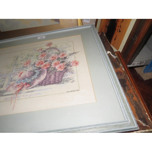 2077 - Large selecgtion of vintage framed prints and paintings etc.