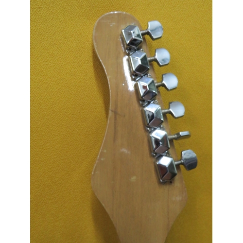 856 - Taisco 'Raver' Japanese made Electric Guitar. In very clean condition with minor wear to body. Measu... 