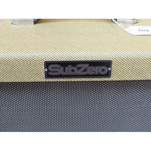 859 - Sub Zero V35RG AmplifierPower leads and in working condition.  See photos.