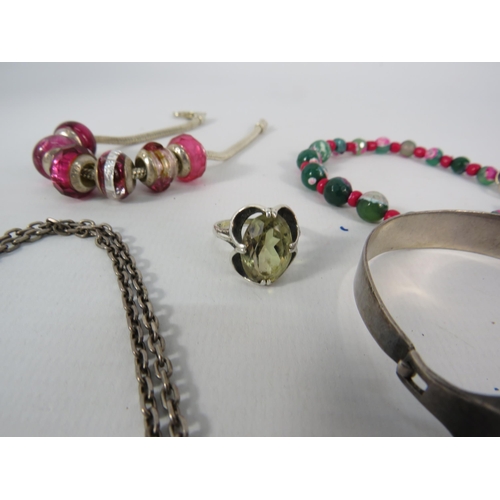 119 - Mixed sterling silver jewellery including a Manchester university antique pendant, bracelets and a r... 