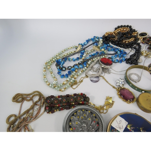 127 - Selection of vintage costume jewellery and compacts.