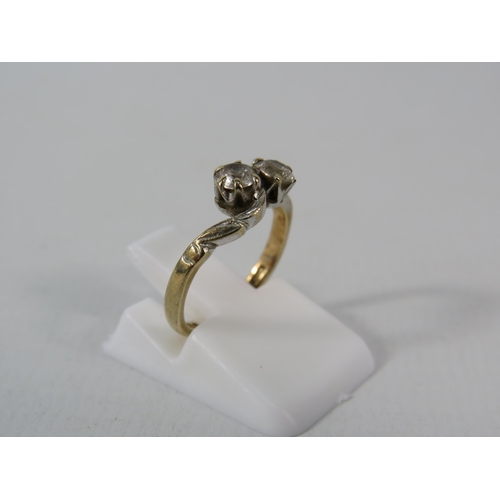 137 - 9ct Gold vintage ring with paste stones, Hallmarks for London. Finger size 