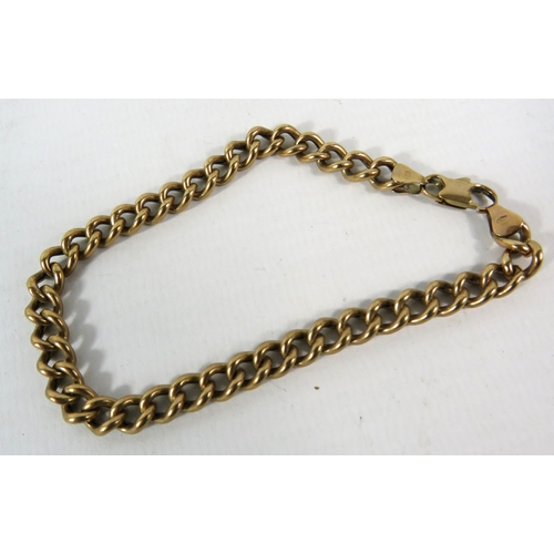 140 - 9ct Gold chunky curb link bracelet, 20 cm long. 7.9 grams