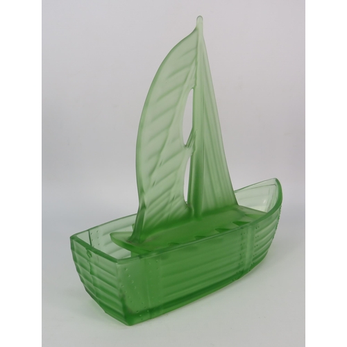 223 - Carl Shutte Uranium glass sailing boat, 9 1/4