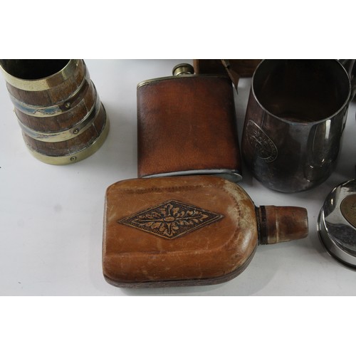 571 - Assorted Breweriana Inc Cocktail Shaker, Leather Bound Hip Flask, Etc Joblot 639570