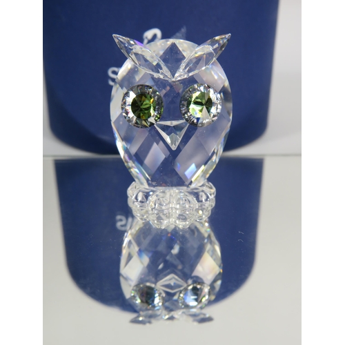 279 - Swarovski crystal mini Owl with box. No 010014