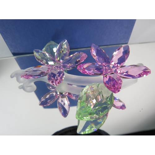 280 - Swarovski crystal Jasmin flower ornament with box. No 917664