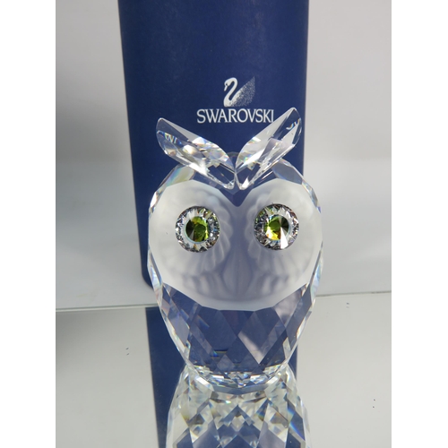 282 - Swarovski crystal Large Owl figurine with box. No 010022