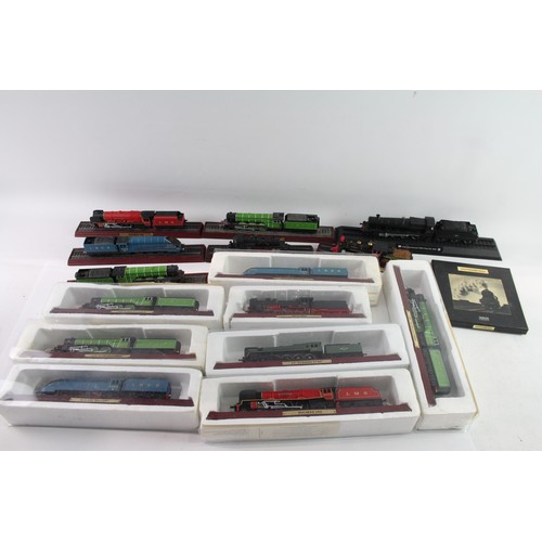 655 - Display Model Trains Inc Mallard, Flying Scotsman, Duchess LMS, Boxed, Etc x 16 2306480