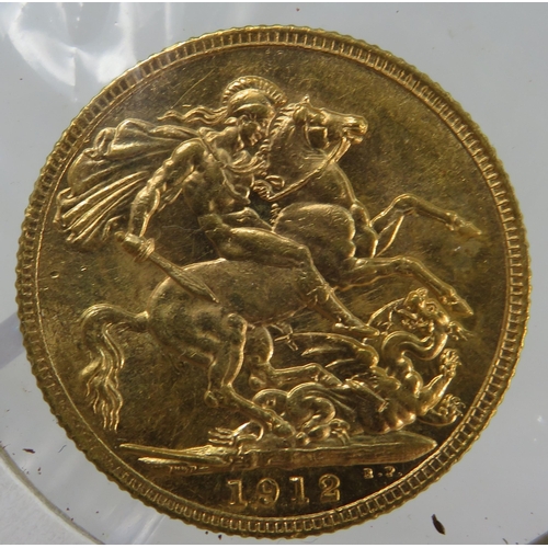 316 - 1912 George Vth Full Sovereign in Extremely Fine condition,  see pics.