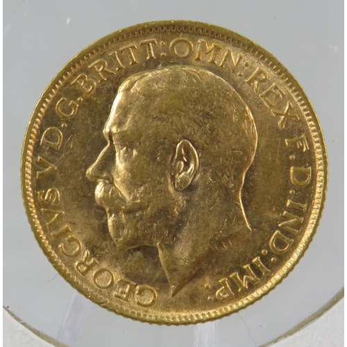 317 - 1911 George Vth Full Sovereign in Nearly Extremely Fine condition,  see pics.