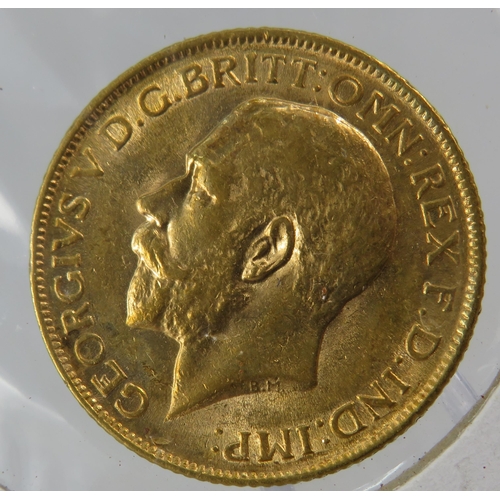 318 - 1912 George Vth Full Sovereign in Extremely Fine condition,  see pics.