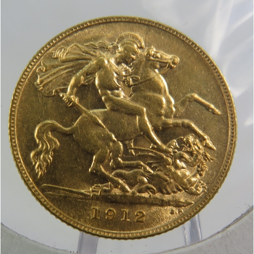 319 - 1912 George Vth Half Sovereign in Extremely Fine condition,  see pics.