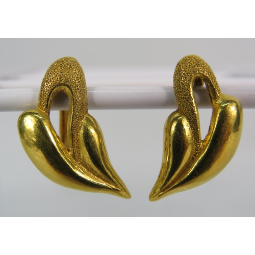 321 - Heart shaped earrings marked 916 (22ct gold) 5.1 grams. (2cm long 1cm wide)