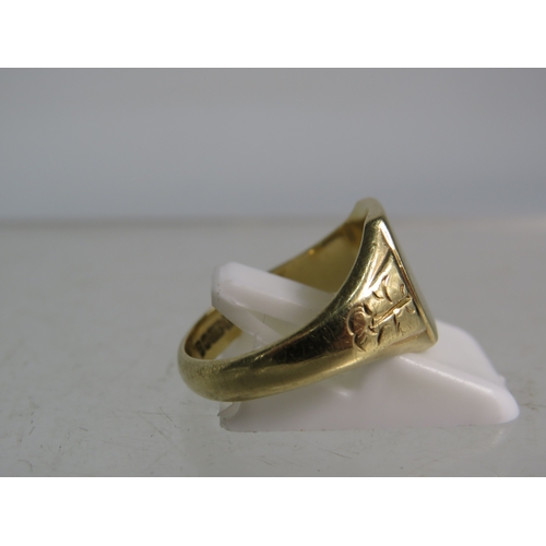 333 - 9ct Mens signet ring, finger size 