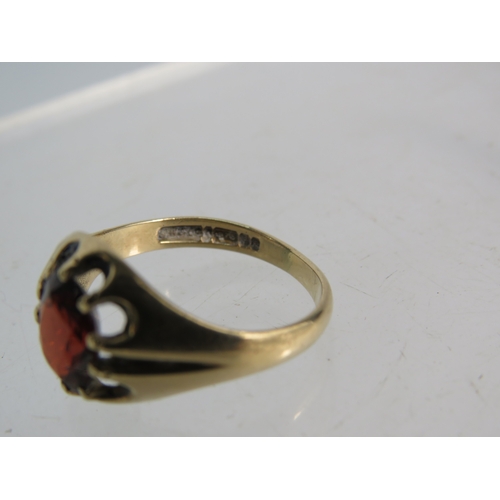 334 - Vintage 9ct gold garnet set ring, finger size 