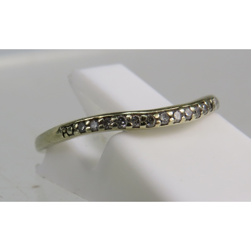 336 - 9ct gold diamond 0.078cts half eternity ring, finger size 