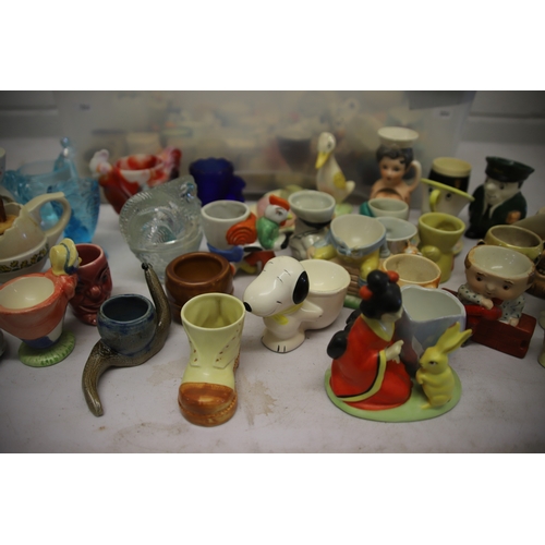 1206 - 50+ assorted Vintage Collectable Eggcups by various makers.  See photos.