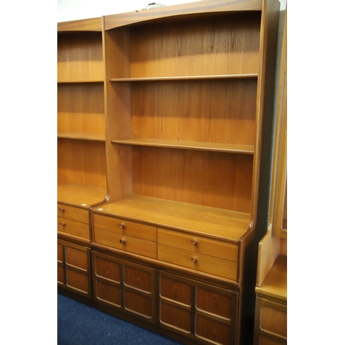 1268 - Nathan (squares) Illuminated Wall unit in good condition which measures approx H:76 x W:40 x D:18 in... 