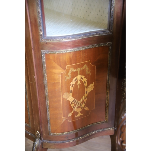 1271 - French Decorative Bow Fronted Display cabinet in very condition (ex Potters display) with two glass ... 