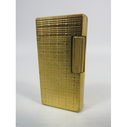 1459 - Vintage gold plated Dunhill 70 lighter.