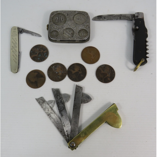 1462 - Mixed lot to include a Antique coin holder, pen knives, brass fleam knife etc.