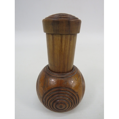 1040 - 19th Century Treen Puzzle in very good orders. Measures 60mm Diameter.