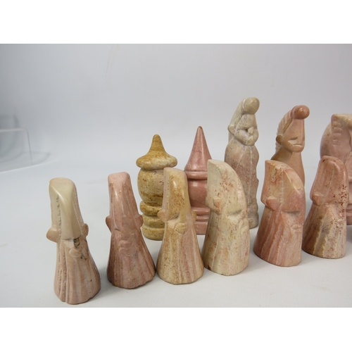 1493 - Soapstone carved chess set, the tallest piece measeures 5