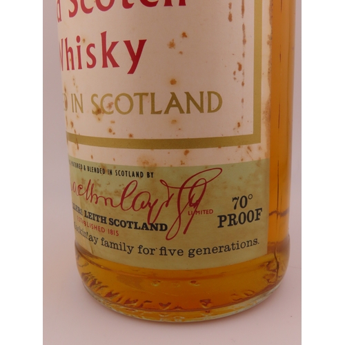 33 - A Bottle of Vintage Mackinlays old scotch whisky 26 2/3 fl ozs. 70 proof.