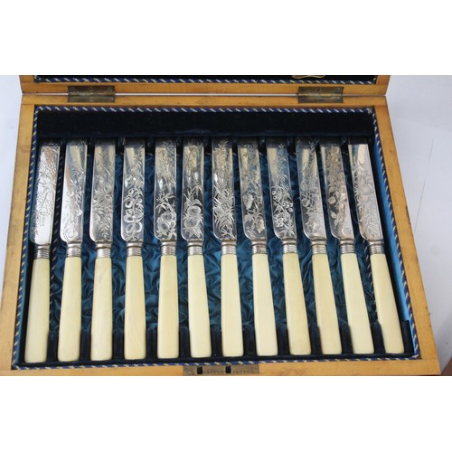 323 - Vintage Silver Plate Cutlery Set Fish Sets Floral Detail W/ Wooden Case 476376