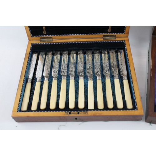 323 - Vintage Silver Plate Cutlery Set Fish Sets Floral Detail W/ Wooden Case 476376