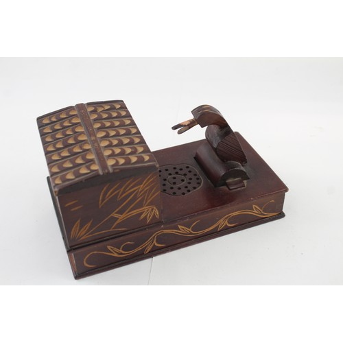 328 - Musical Novelty Duck Cigarette Dispenser Wooden Battery Powered Untested 570453