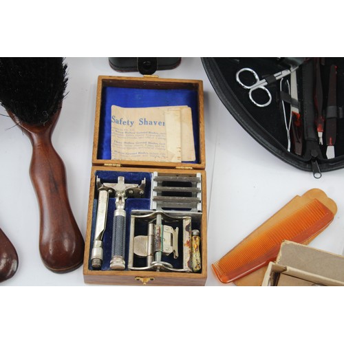 334 - Mens Grooming Collectables Antique Vintage Assorted Collection 578398