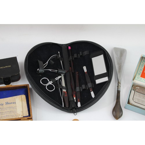 334 - Mens Grooming Collectables Antique Vintage Assorted Collection 578398