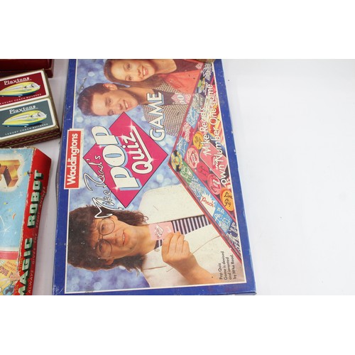 337 - Board Games Assorted Bundle Contents Unchecked Inc Pop Quiz Dominoes Magic Robot 578433