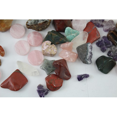 339 - Gemstone Crystal Collectables Assorted Inc Moon Shaped Marble Buddha Orbs 578437