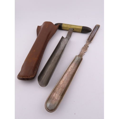 500 - Vintage cheese tester with leather sheath and silver-plated marrow scoop.