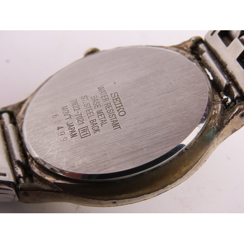 510 - Seiko Quartz wristwatch, two-tone bracelet, requires new battery
