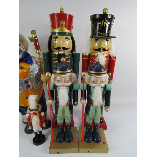 497 - Set of traditional wooden nutcracker figures and clown, tallest approx. 25 inches (clown with broken... 