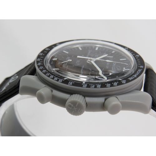 290 - Omega Speedmaster chronograph wristwatch from the Mission to the Moon Bioceramic MoonSwatch Collecti... 