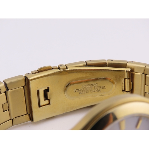 164 - Citizen Eco?Drive wristwatch, working  gold?tone, champagne dial, date aperture, matching bracelet.