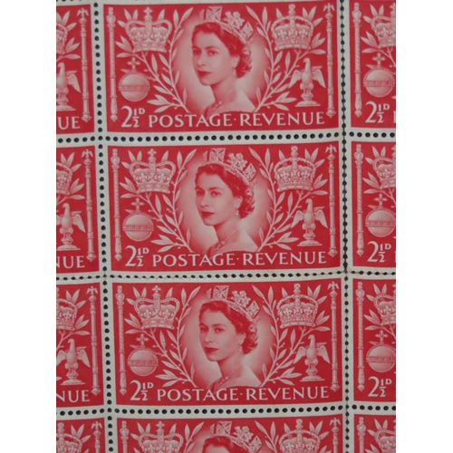 165 - Framed sheet of QEII 2�d stamps  full unused sheet displayed in frame.