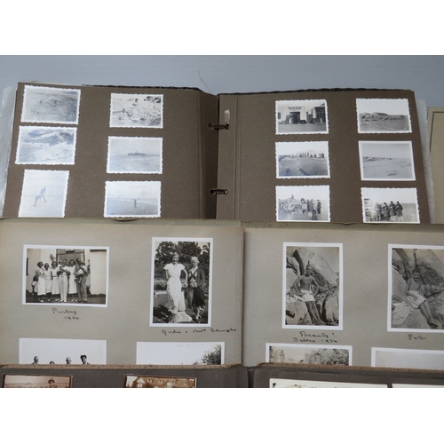 286 - Extensive collection of vintage photographs and photo albums including military service weddings and... 