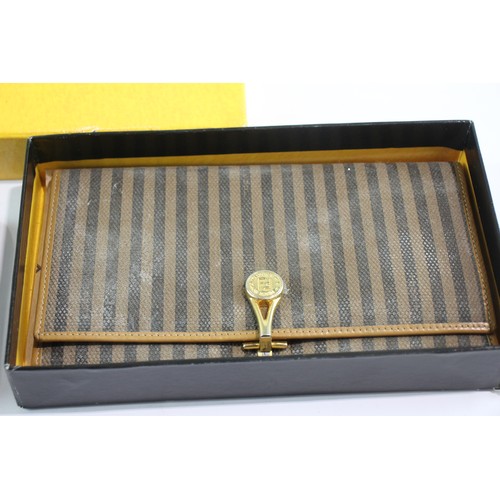 216 - Fendi & Versace Wallets/Purses Inc Black Boxed 579850