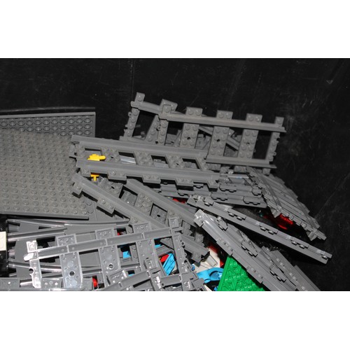 228 - Lego 8kg Mixed Bricks And Accessories Joblot 580546