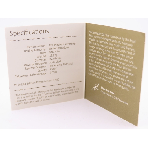 101 - A 2017 United Kingdom gold piedfort Sovereign, struck in 22 carat gold to proof standard. The obvers... 