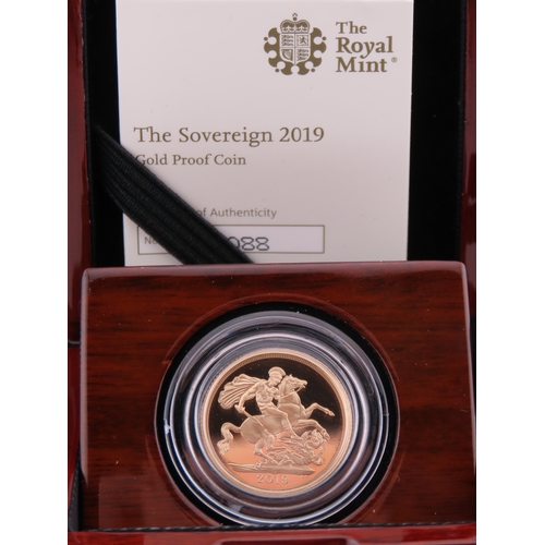 102 - A 2019 United Kingdom gold Sovereign struck in 22 carat gold to proof standard. The obverse features... 