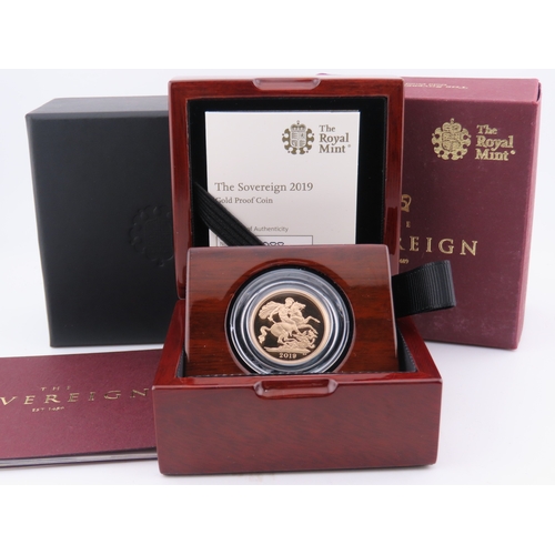 102 - A 2019 United Kingdom gold Sovereign struck in 22 carat gold to proof standard. The obverse features... 
