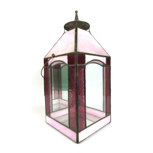 62 - Stained glass lantern in pink and red tones - 36cm x 15cm x 15cm