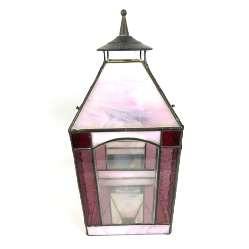 62 - Stained glass lantern in pink and red tones - 36cm x 15cm x 15cm